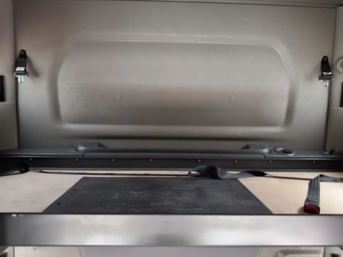 2019 International LT - image 15