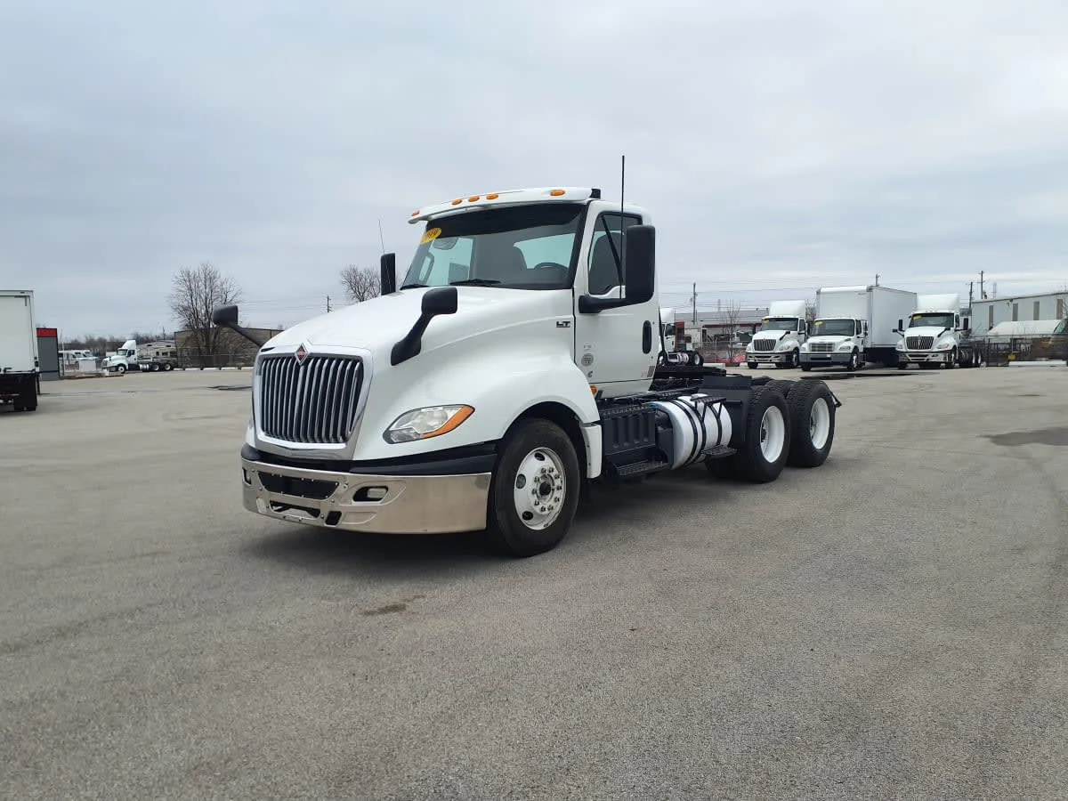 2019 International LT in Clarksville, IN