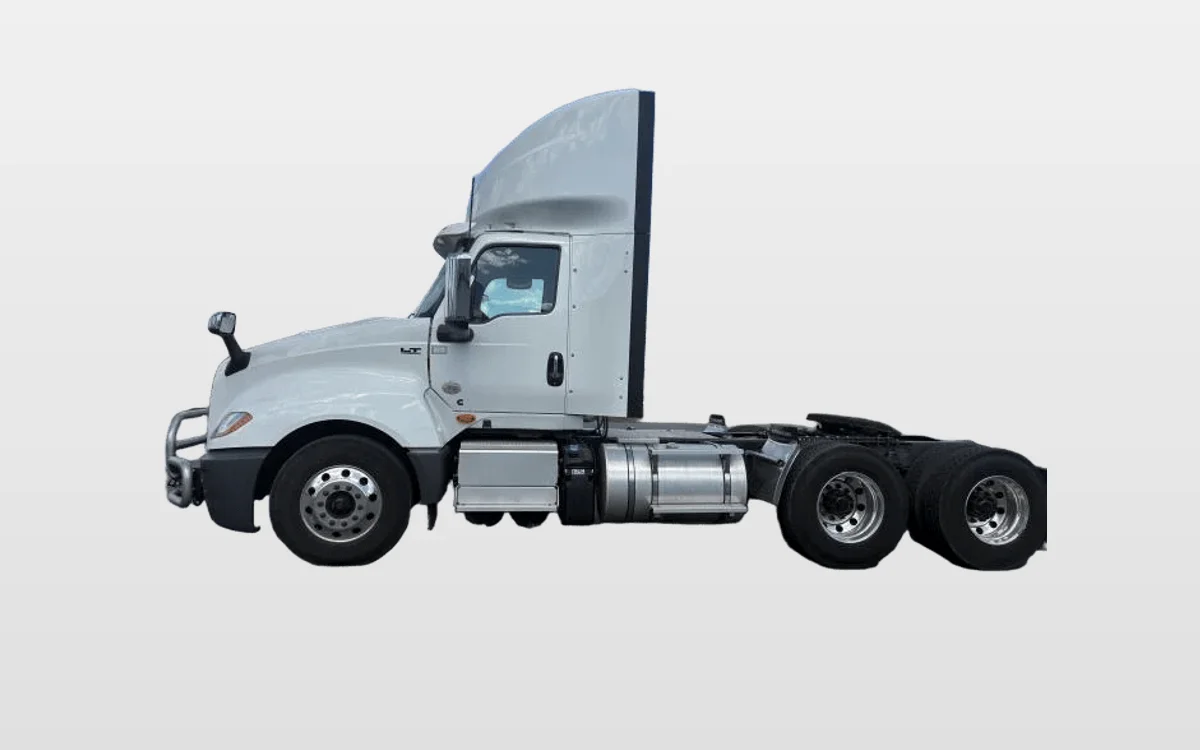 2024 International LT - image 1