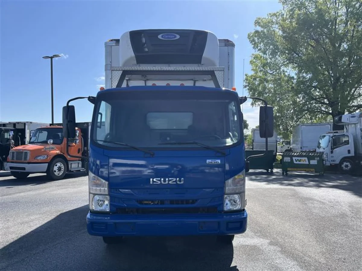 2019 Isuzu NRR in Beltsville, MD — photo 2