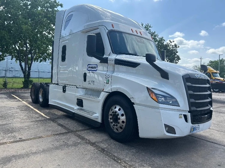 2022 Freightliner Cascadia