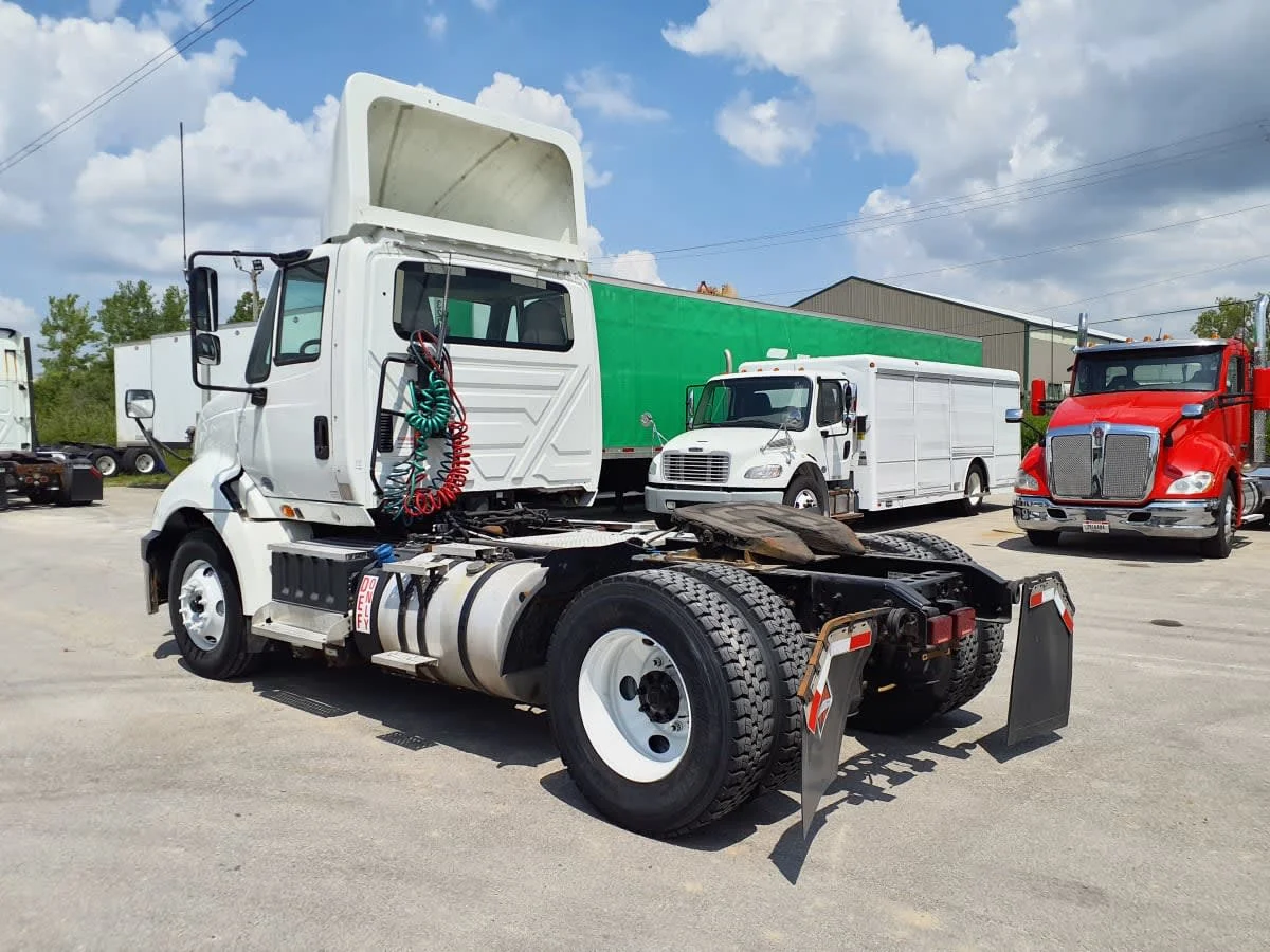 2018 International ProStar - image 6