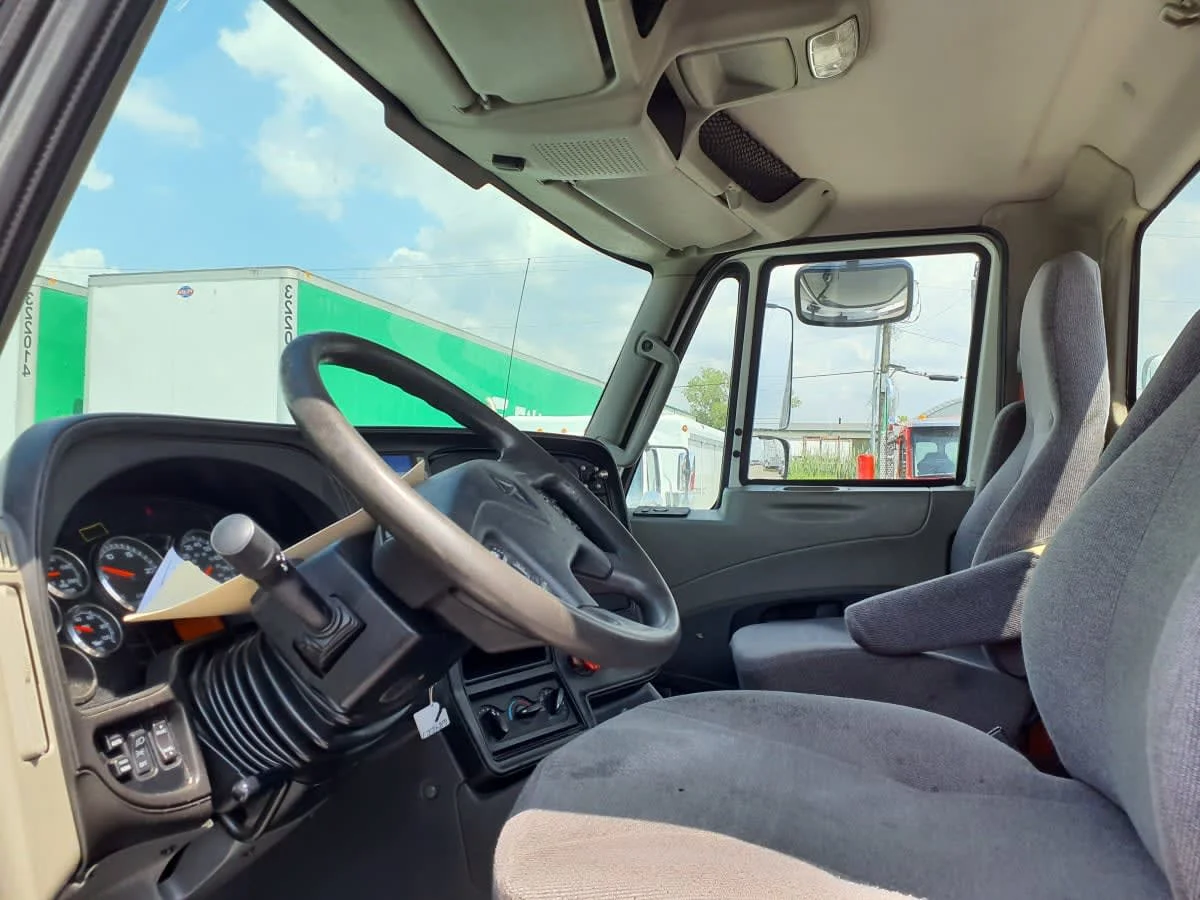 2018 International ProStar - image 7