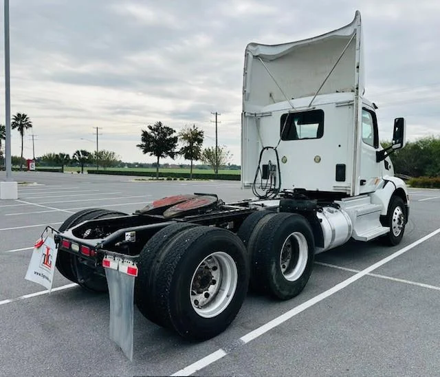 2020 Peterbilt 579 in Pharr, TX — photo 6