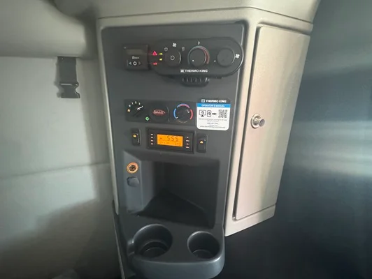 2023 Peterbilt 579 in Dallas, TX — photo 14