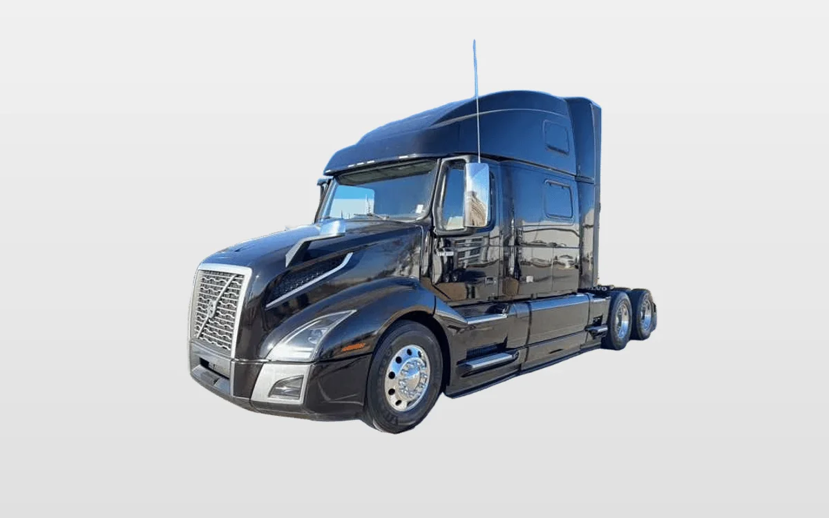 2023 Volvo - image 1