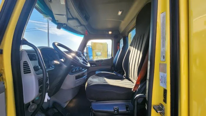 2021 Peterbilt 579 - image 11