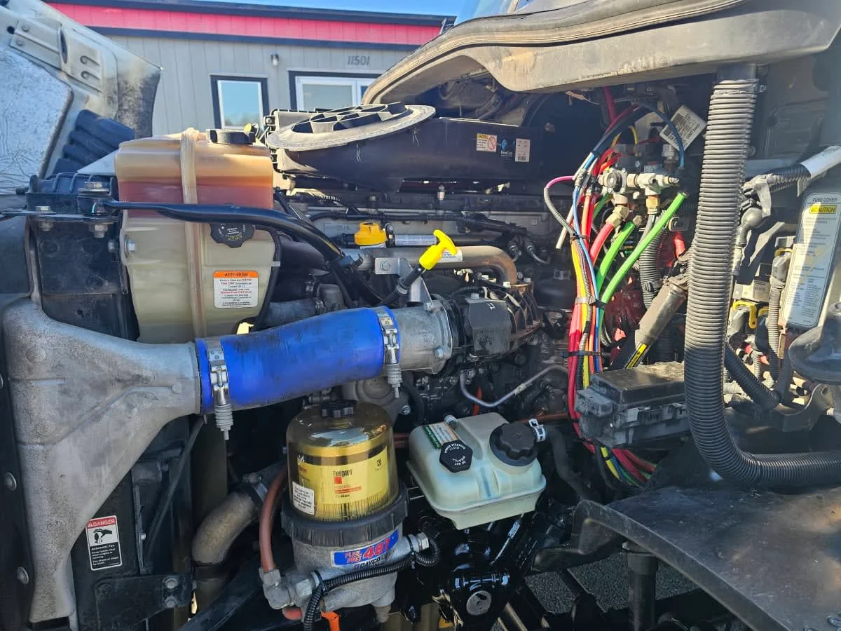 2019 Freightliner Cascadia in North Little Rock, AR — photo 8