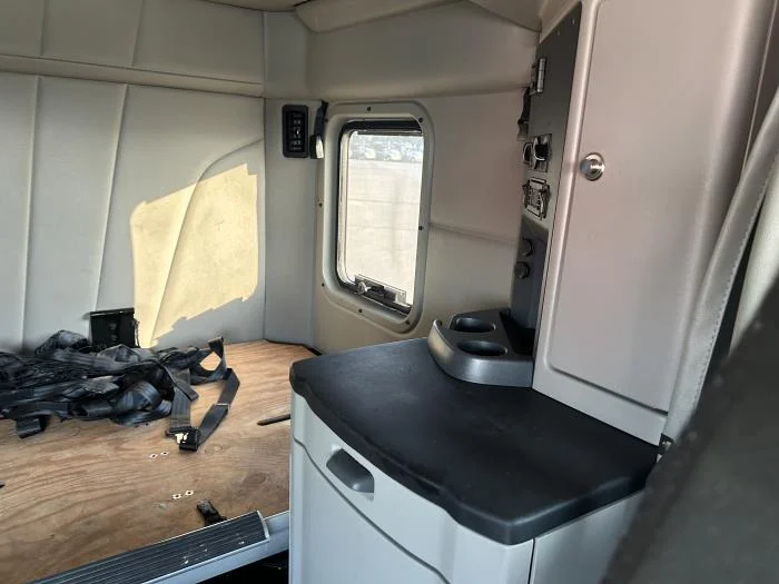 2021 Peterbilt 579 - image 34