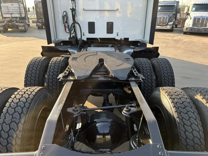 2021 Peterbilt 579 - image 14