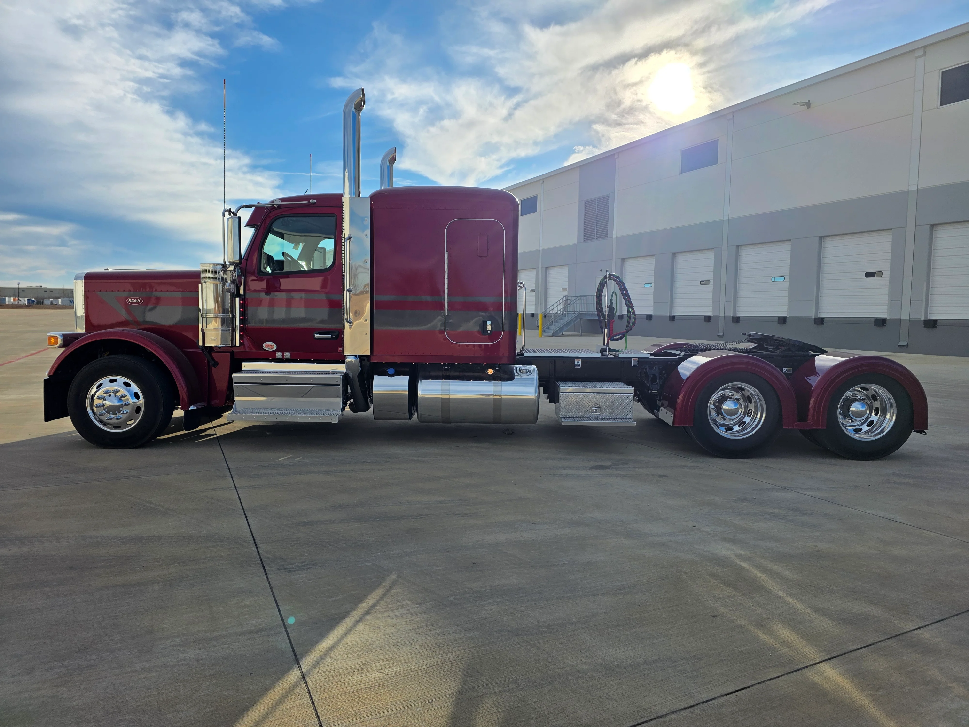 2026 Peterbilt 589 in Louisville, KY — photo 2