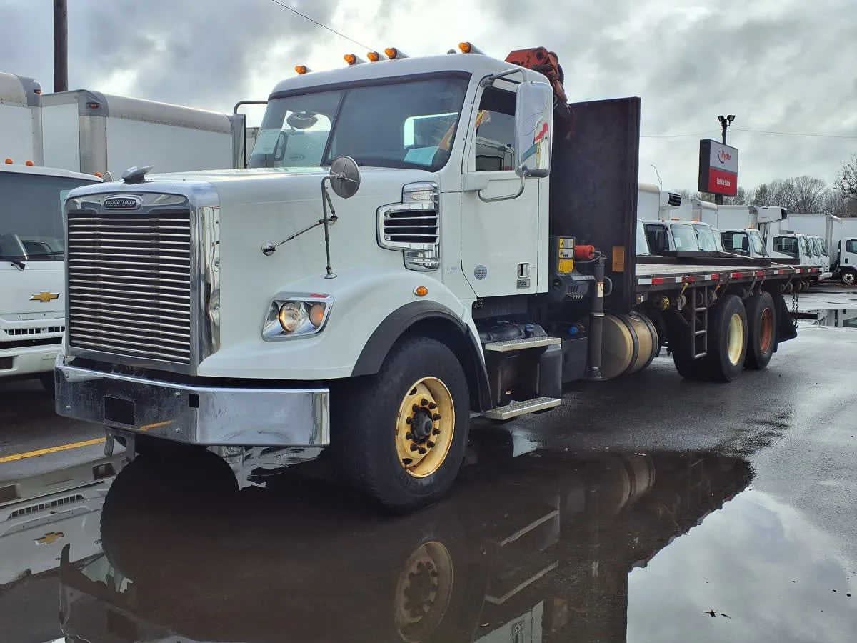 2017 Freightliner 122SD
