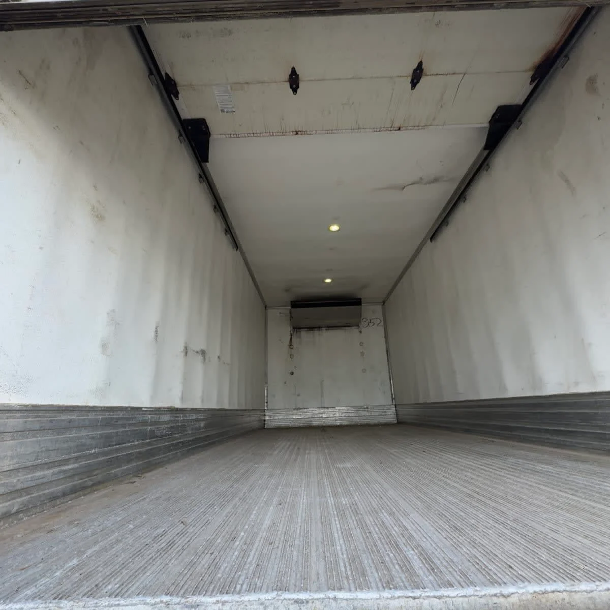 2020 Freightliner M2 106 - image 9