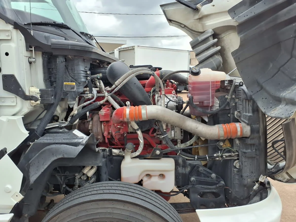 2019 International LT in Dallas, TX — photo 10