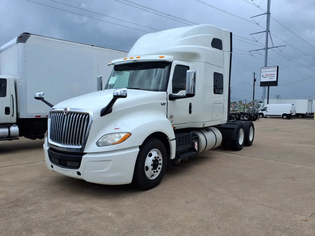 2019 International LT in Dallas, TX