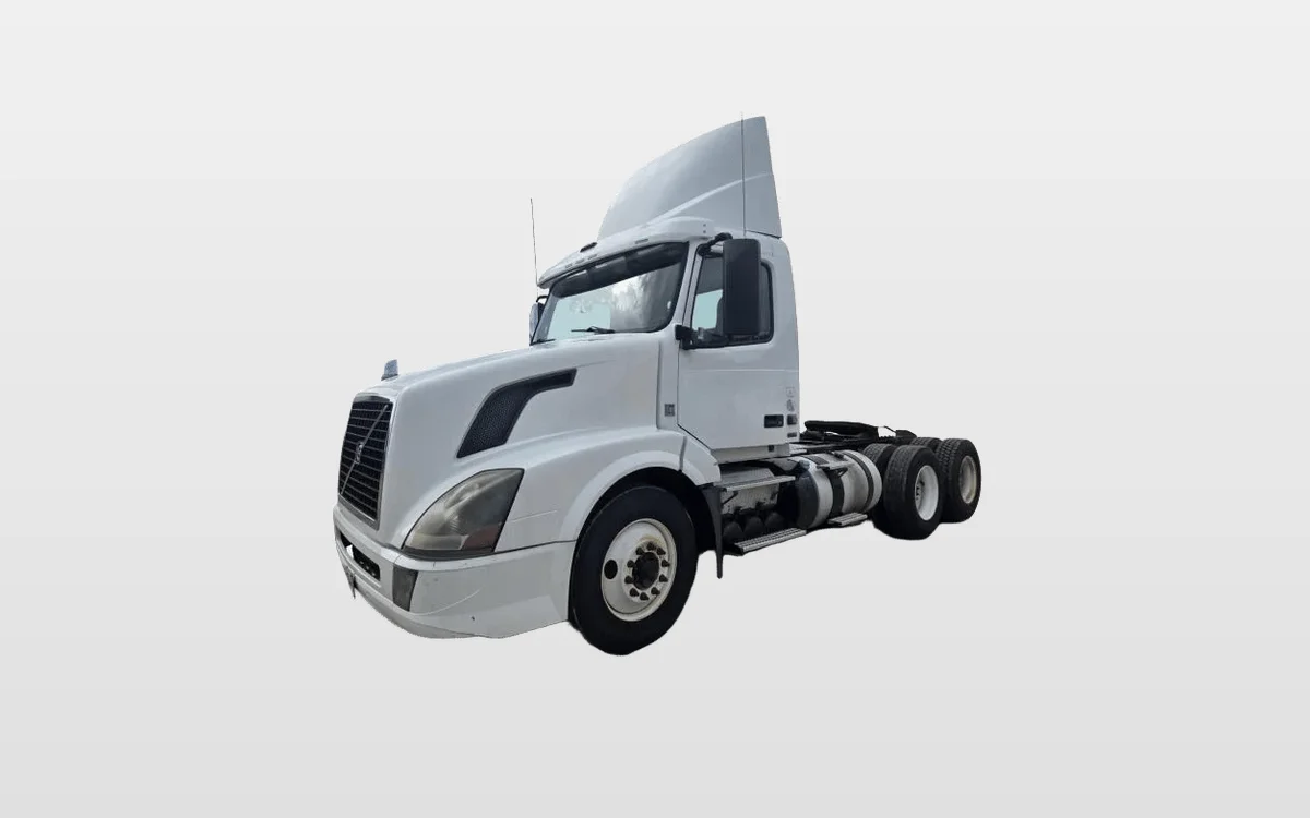 2016 Volvo - image 1