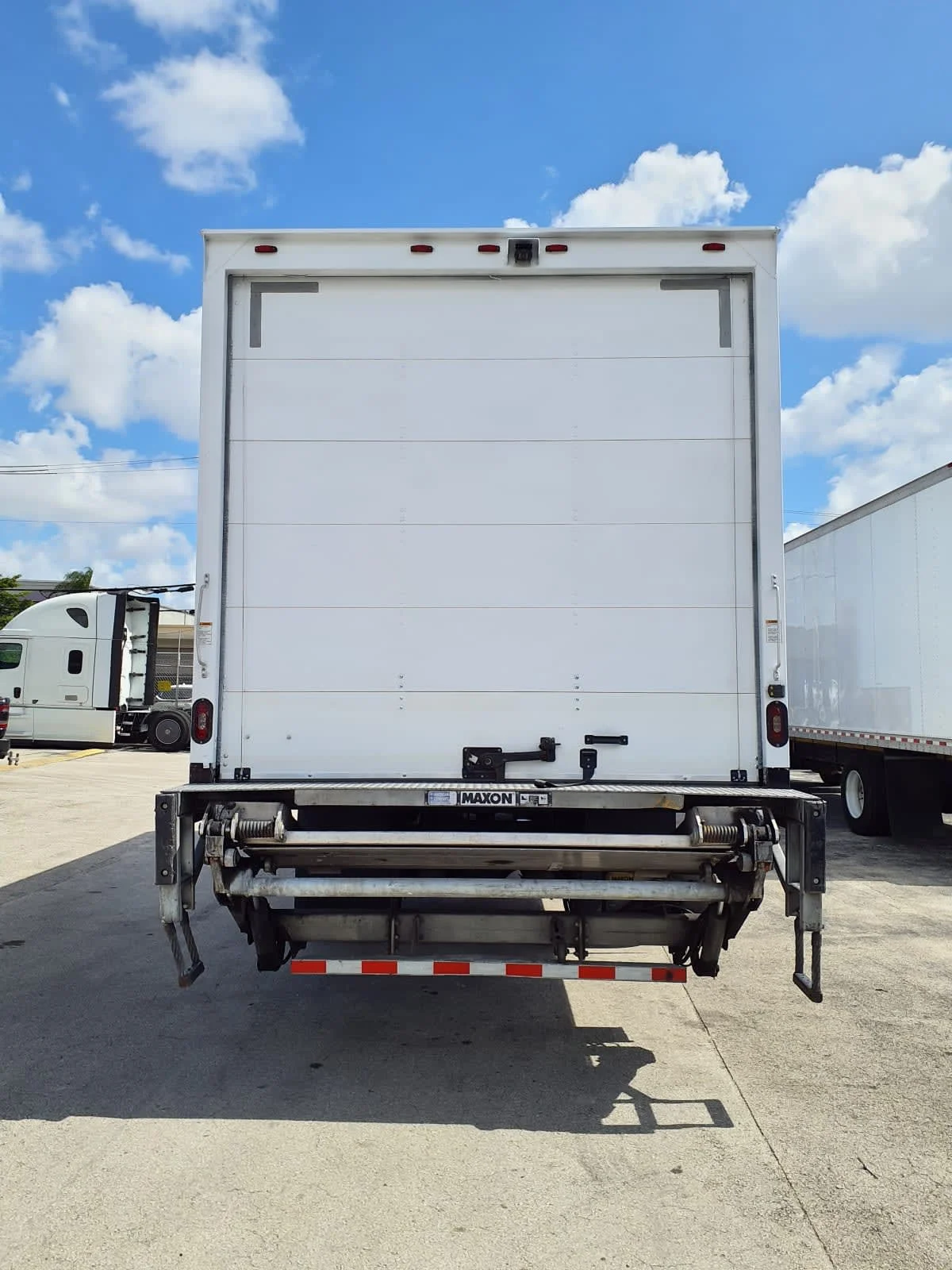 2020 Freightliner M2 106 in Miami, FL — photo 5