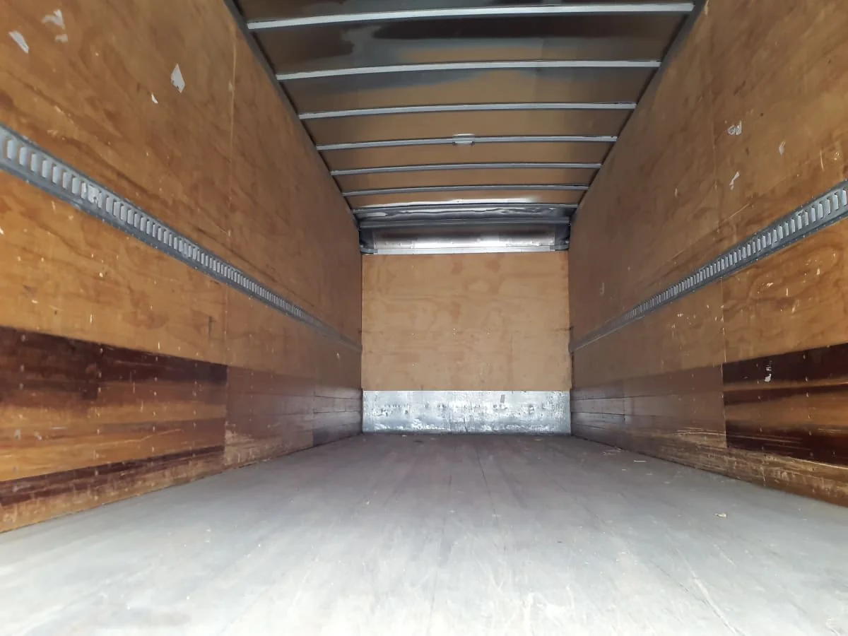 2020 Freightliner M2 106 in Miami, FL — photo 8