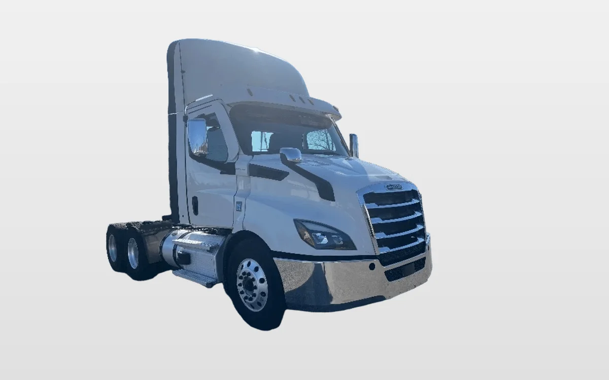 2021 Freightliner Cascadia - image 1