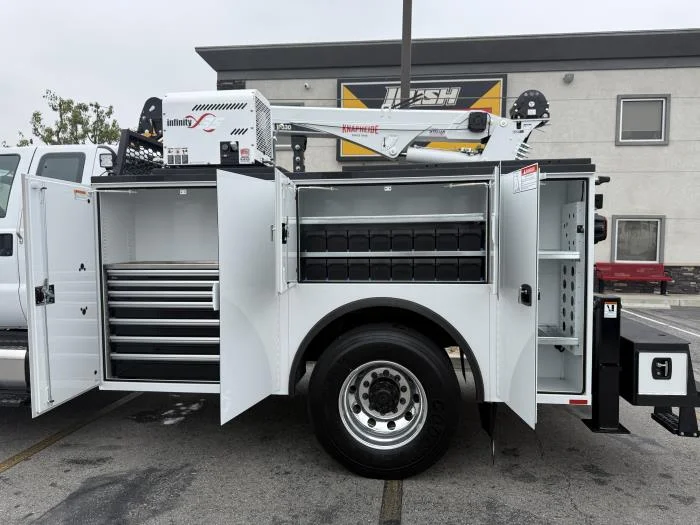 2026 Ford F-750 — photo 11