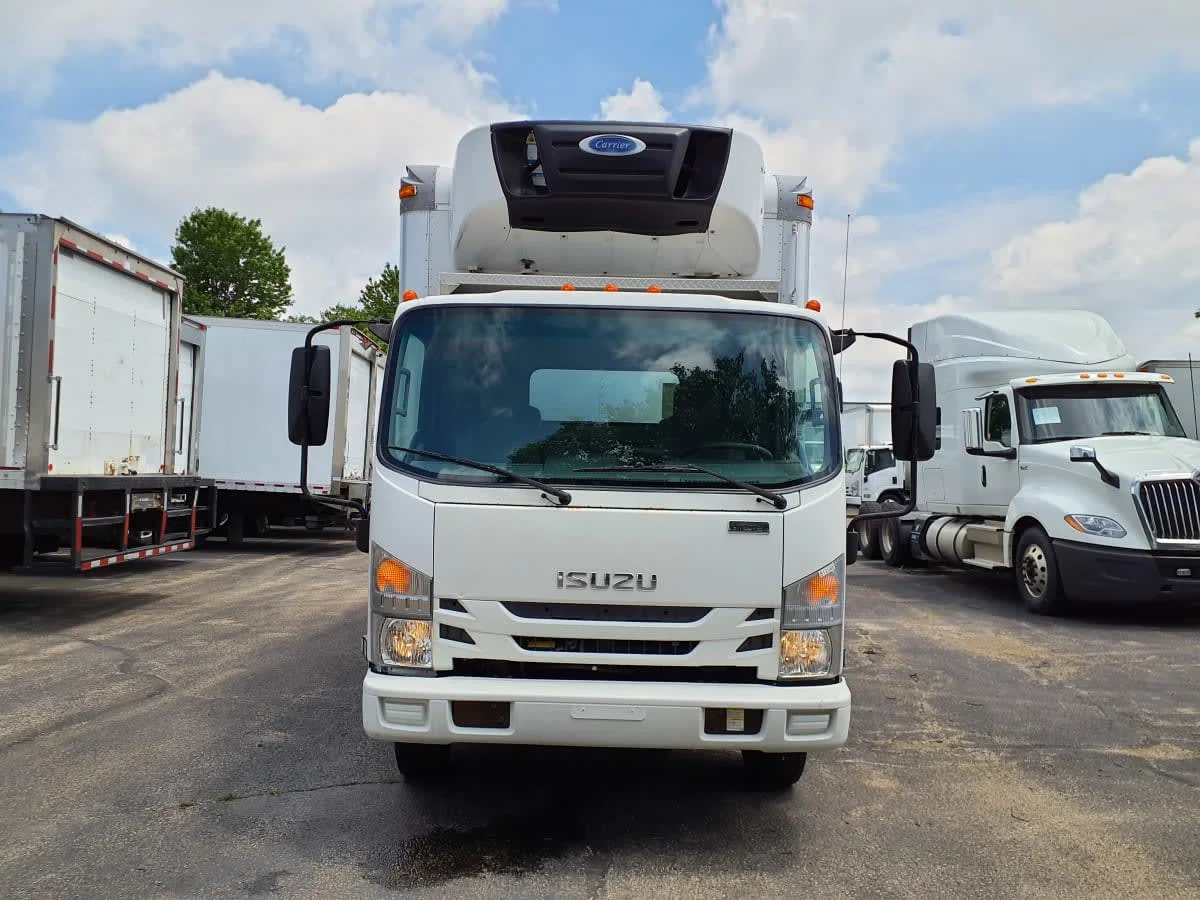 2019 Isuzu NPR - image 2