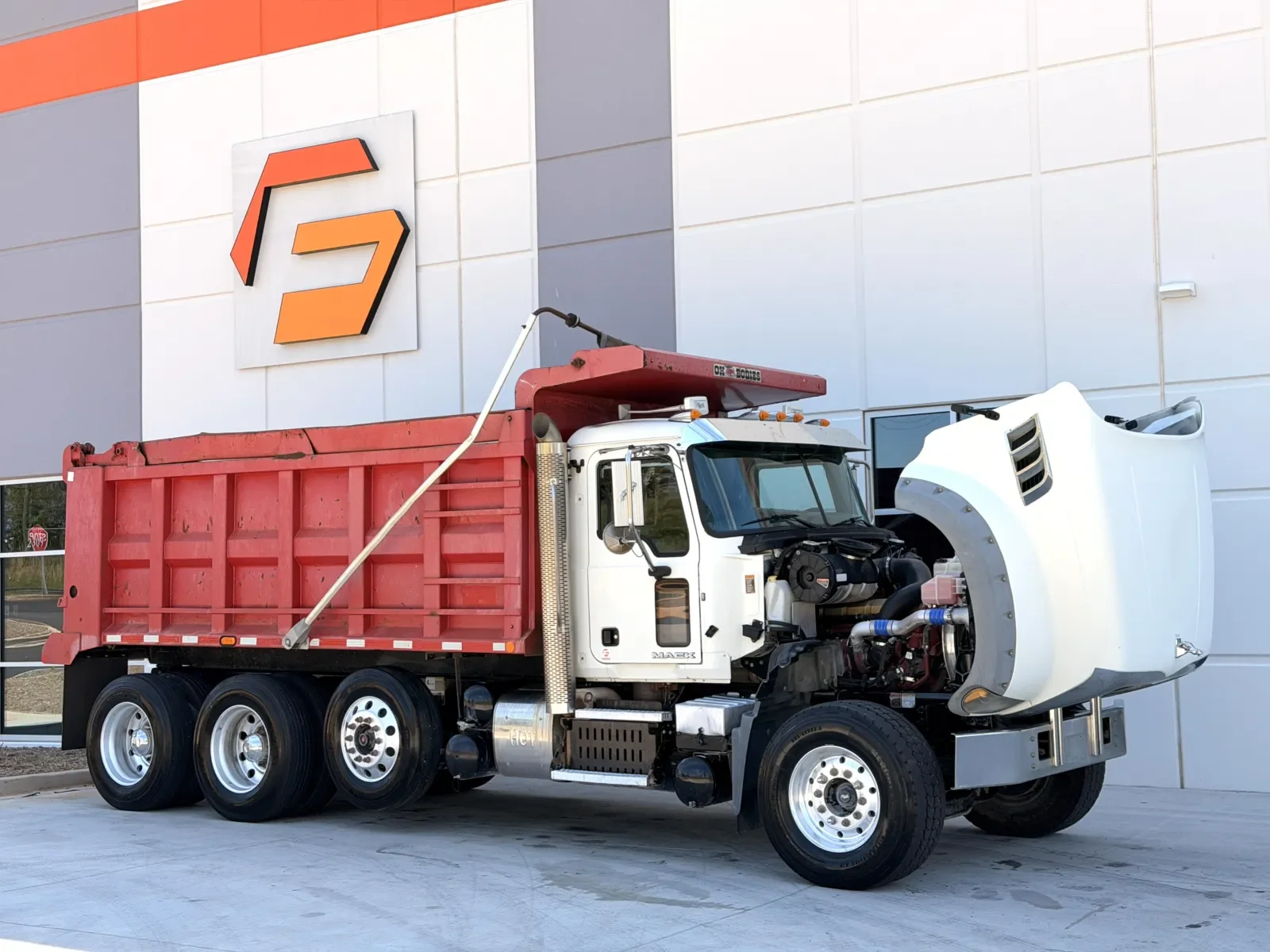 2017 Mack Granite in Greer, SC — photo 10