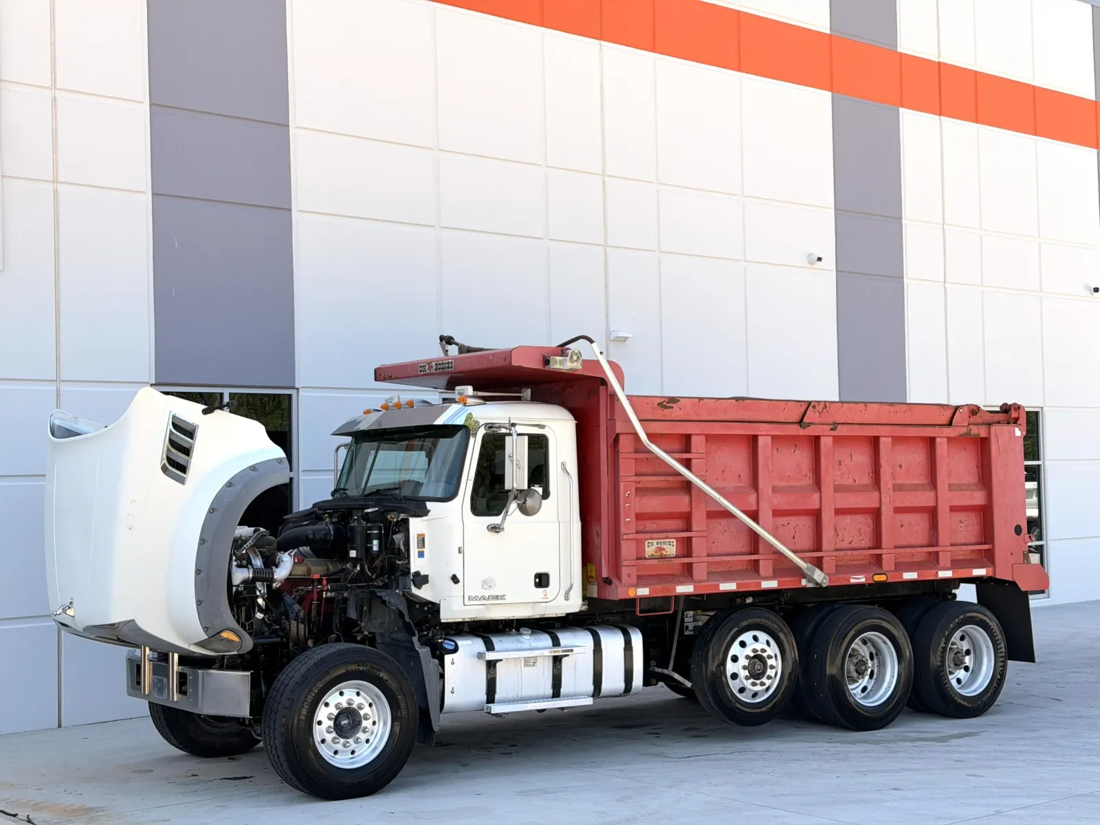 2017 Mack Granite in Greer, SC — photo 11