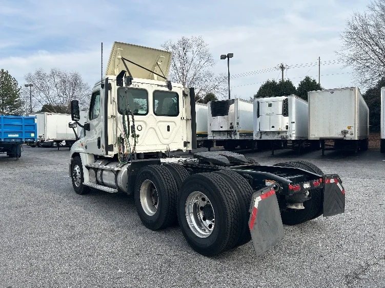 2019 Freightliner Cascadia in Atlanta (Forest Park), GA — photo 5