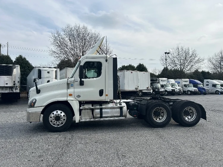 2019 Freightliner Cascadia in Atlanta (Forest Park), GA — photo 4