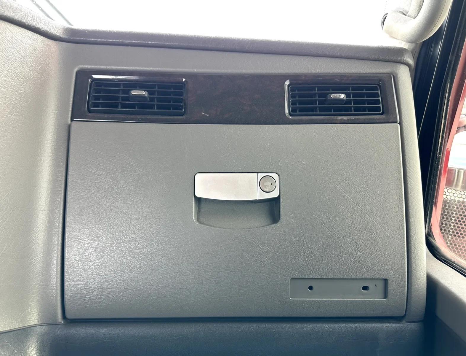 2014 Kenworth W900 - image 18