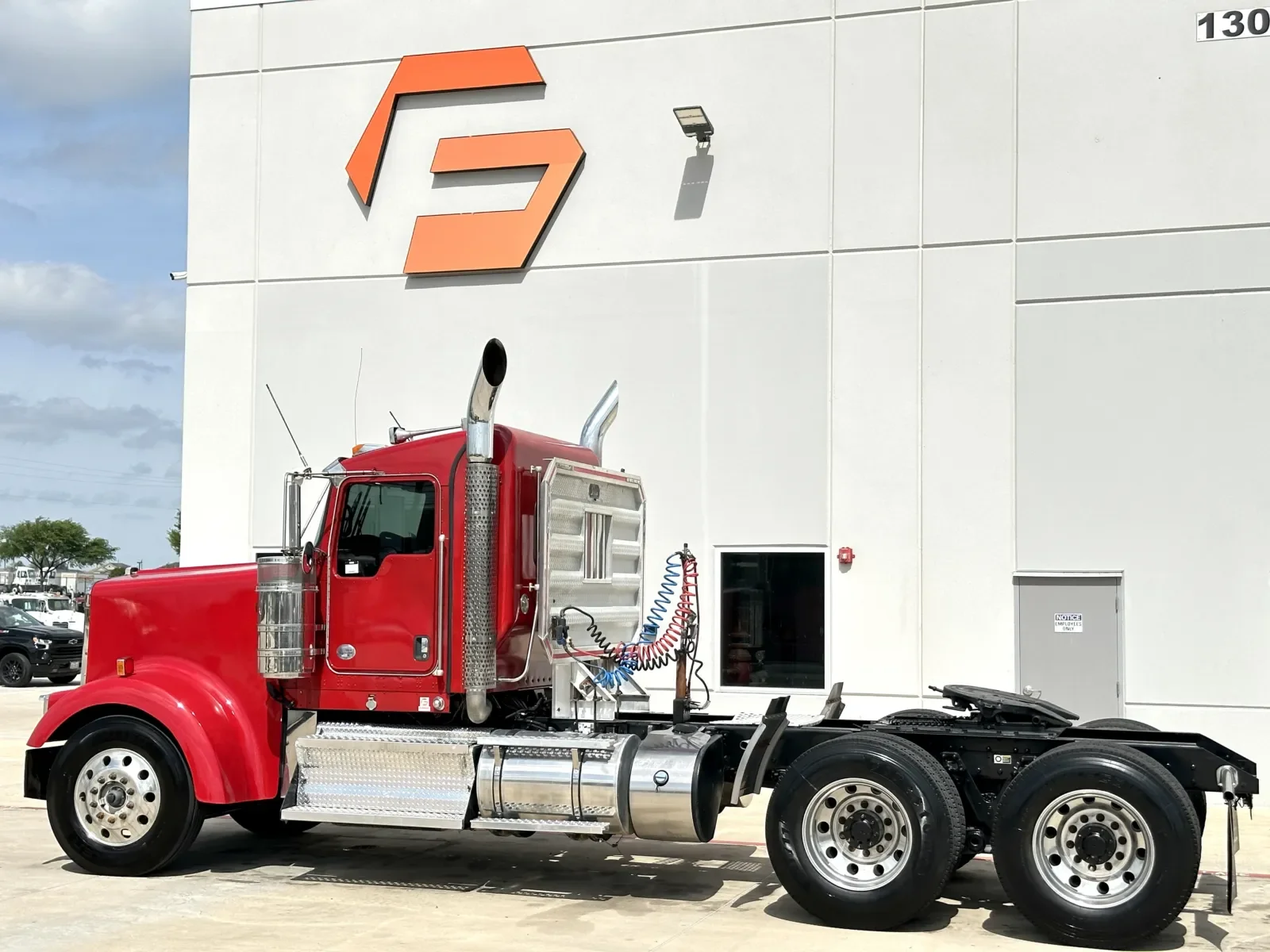 2014 Kenworth W900 - image 6