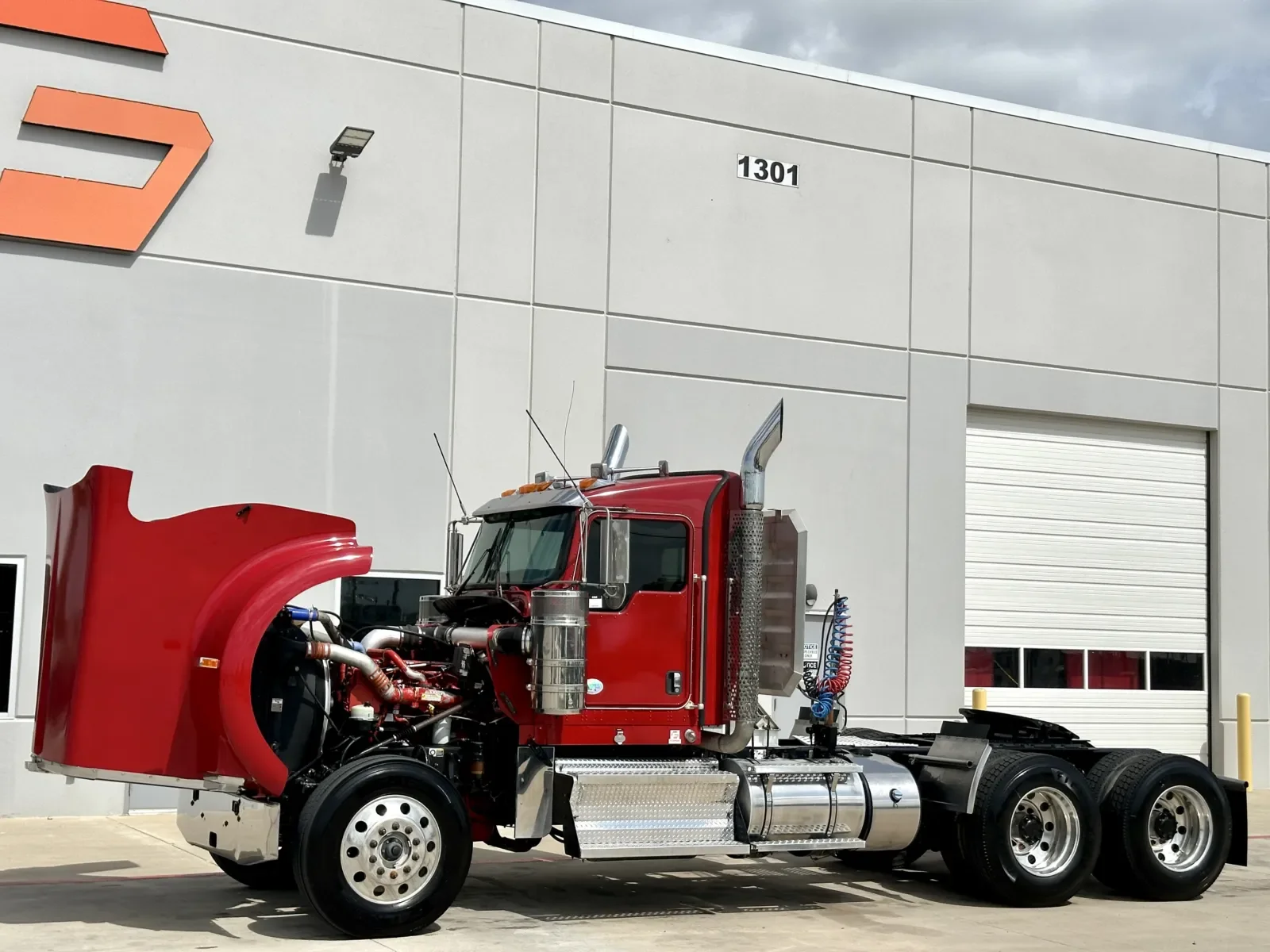 2014 Kenworth W900 - image 10