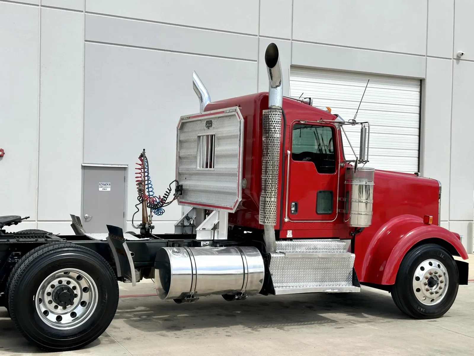 2014 Kenworth W900 in Hutchins, TX — photo 7