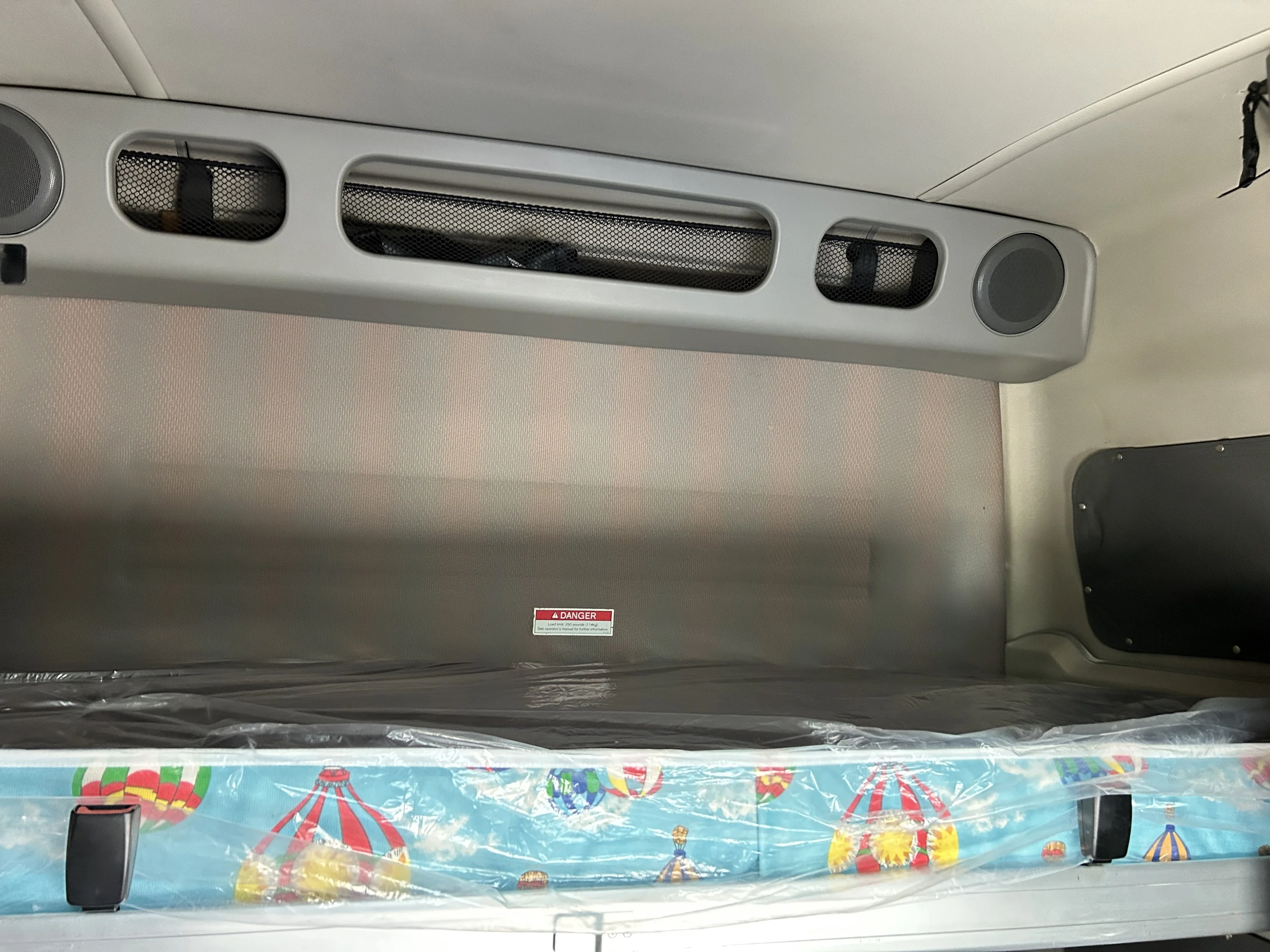 2019 Volvo VNL 860 - image 35