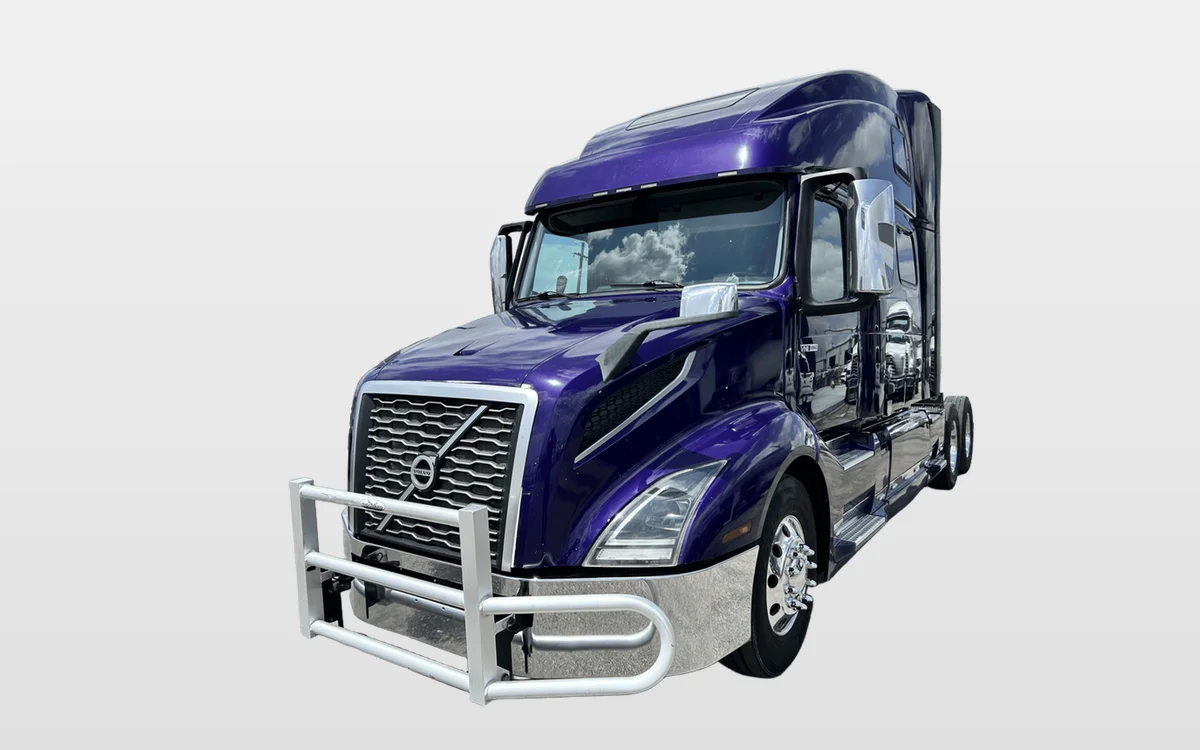 2019 Volvo - image 1