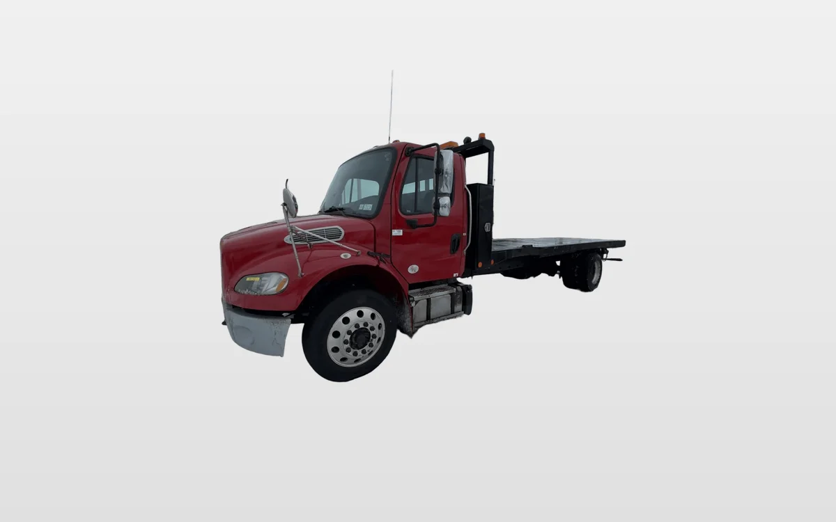 2018 Freightliner M2 106 - image 1