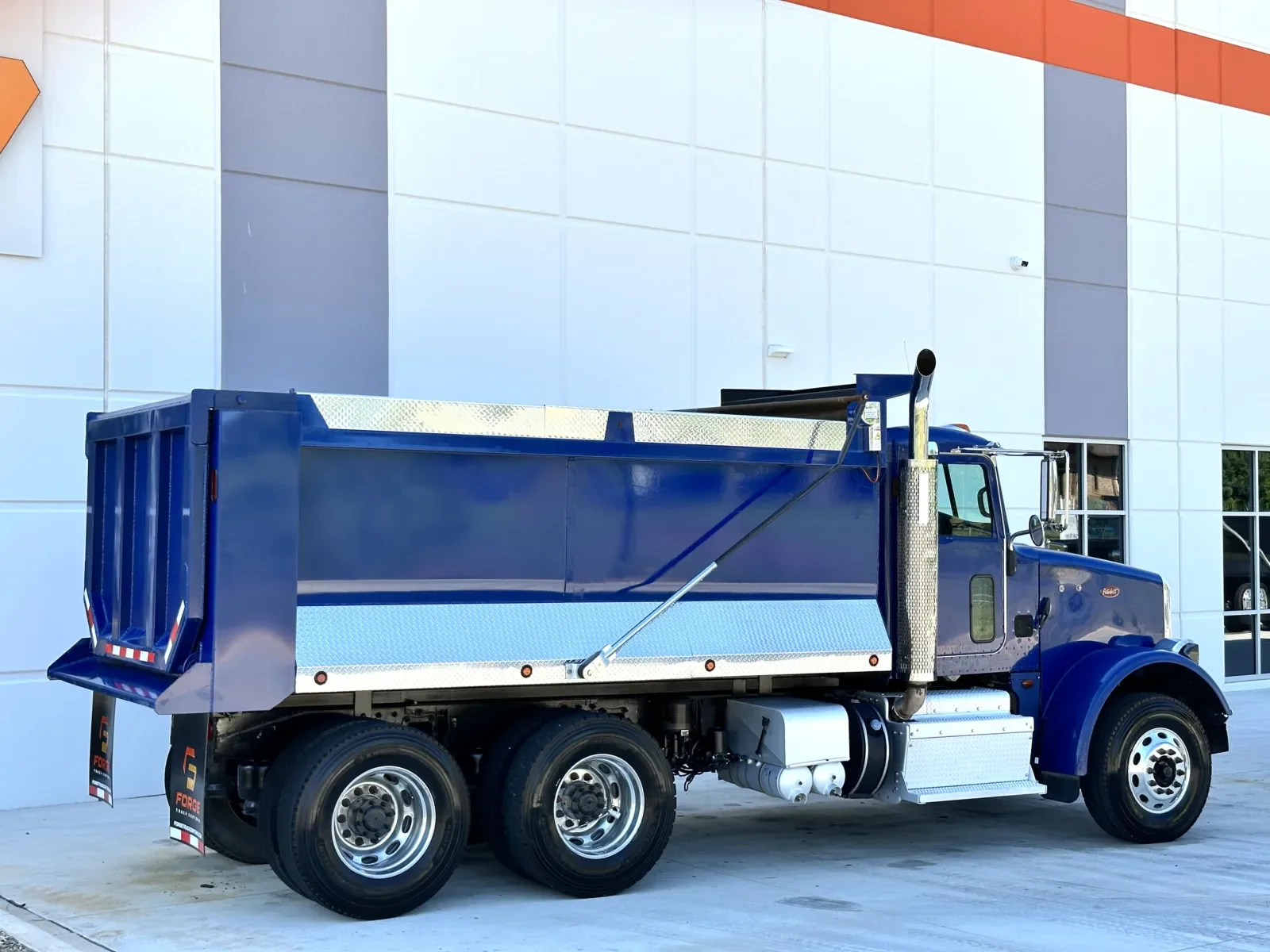 2016 Peterbilt 365 in Greer, SC — photo 6