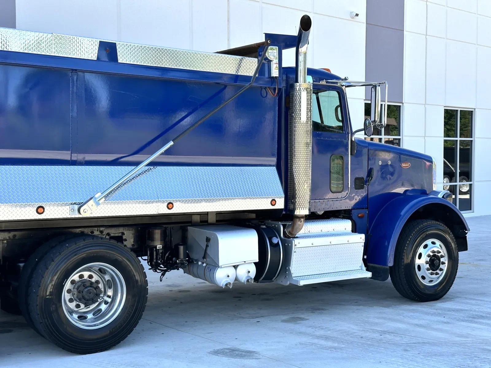 2016 Peterbilt 365 in Greer, SC — photo 8
