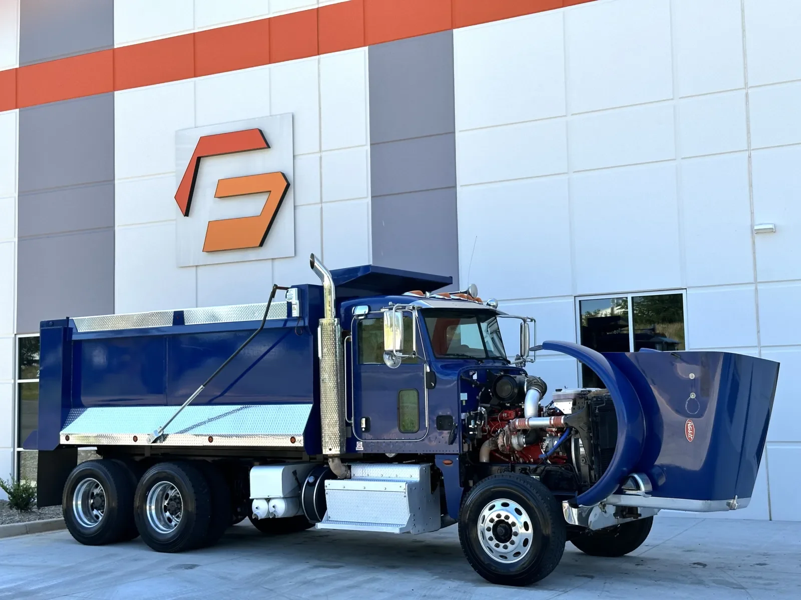 2016 Peterbilt 365 in Greer, SC — photo 10