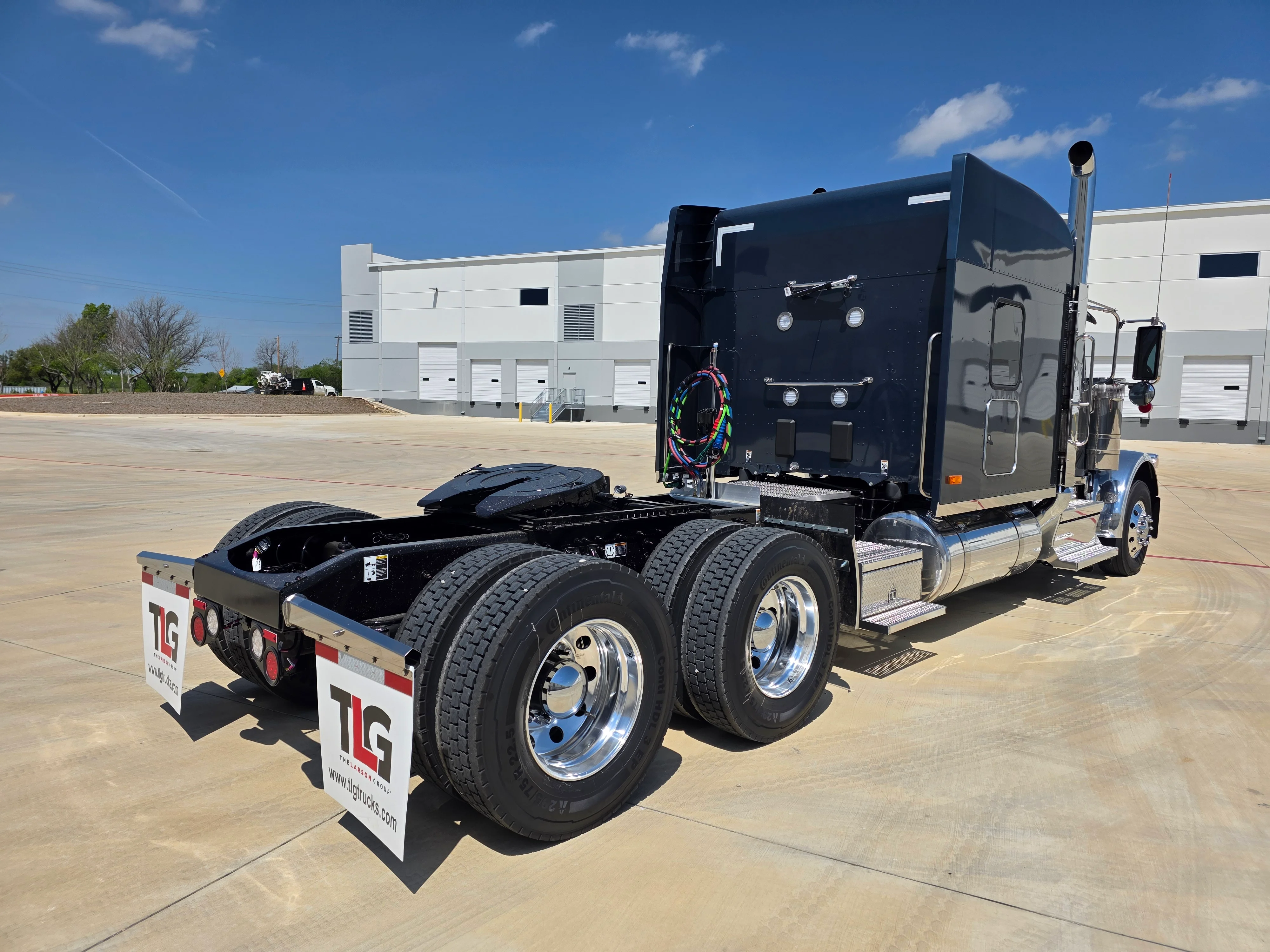 2027 Peterbilt 589 in Dunn, NC — photo 5