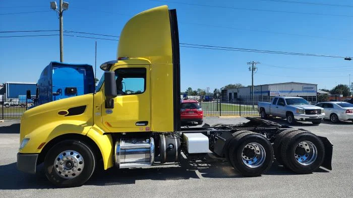 2021 Peterbilt 579 in Jacksonville, FL — photo 6