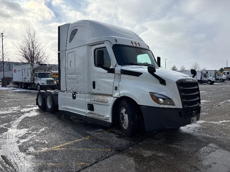 2023 Freightliner Cascadia in Sturtevant, WI