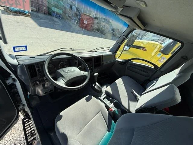 2020 Isuzu NPR - image 9