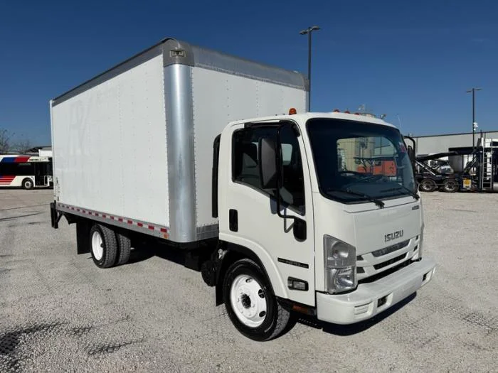 2020 Isuzu NPR - image 5