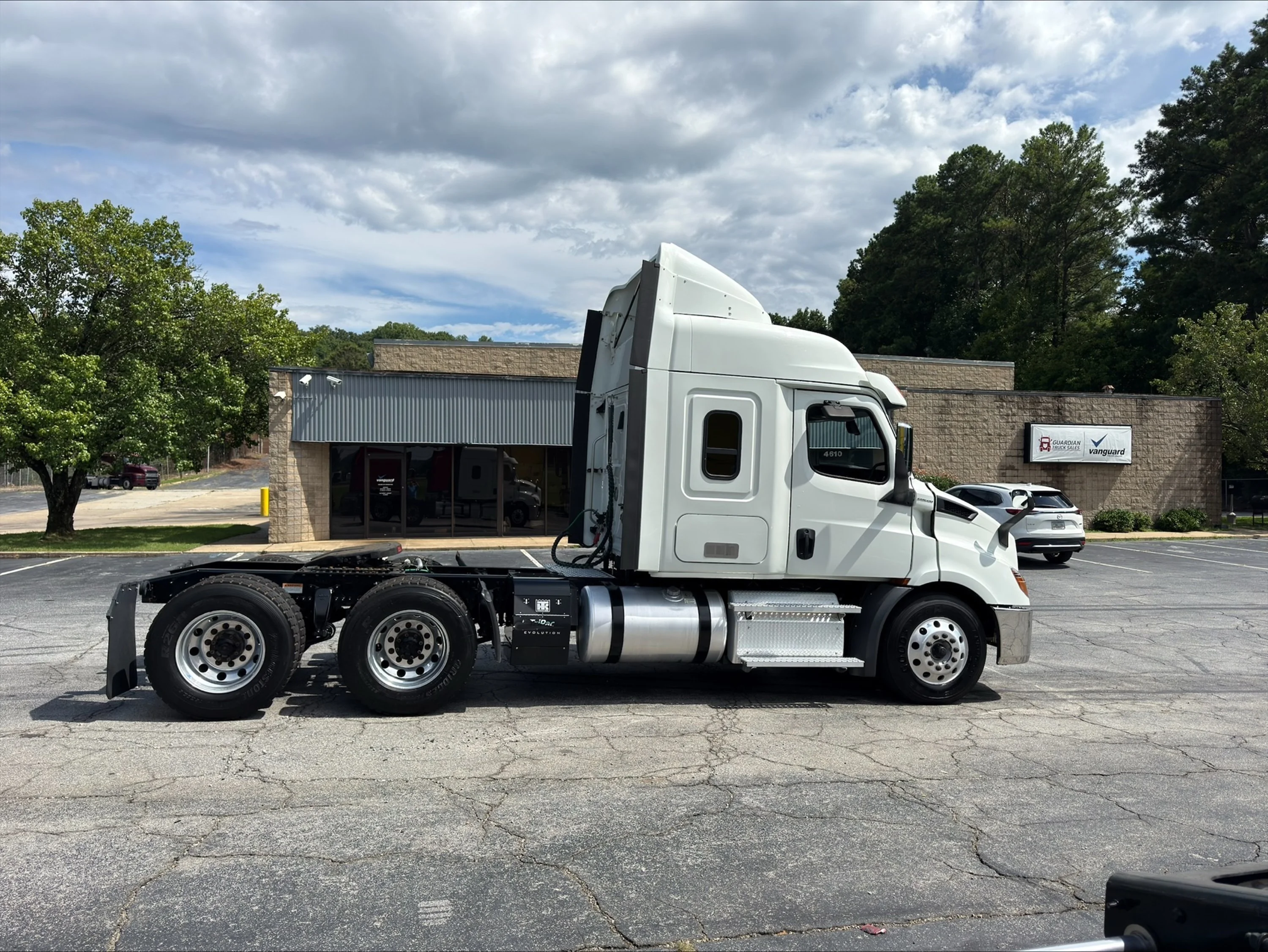 2020 Freightliner Cascadia in Guardian Atlanta — photo 4