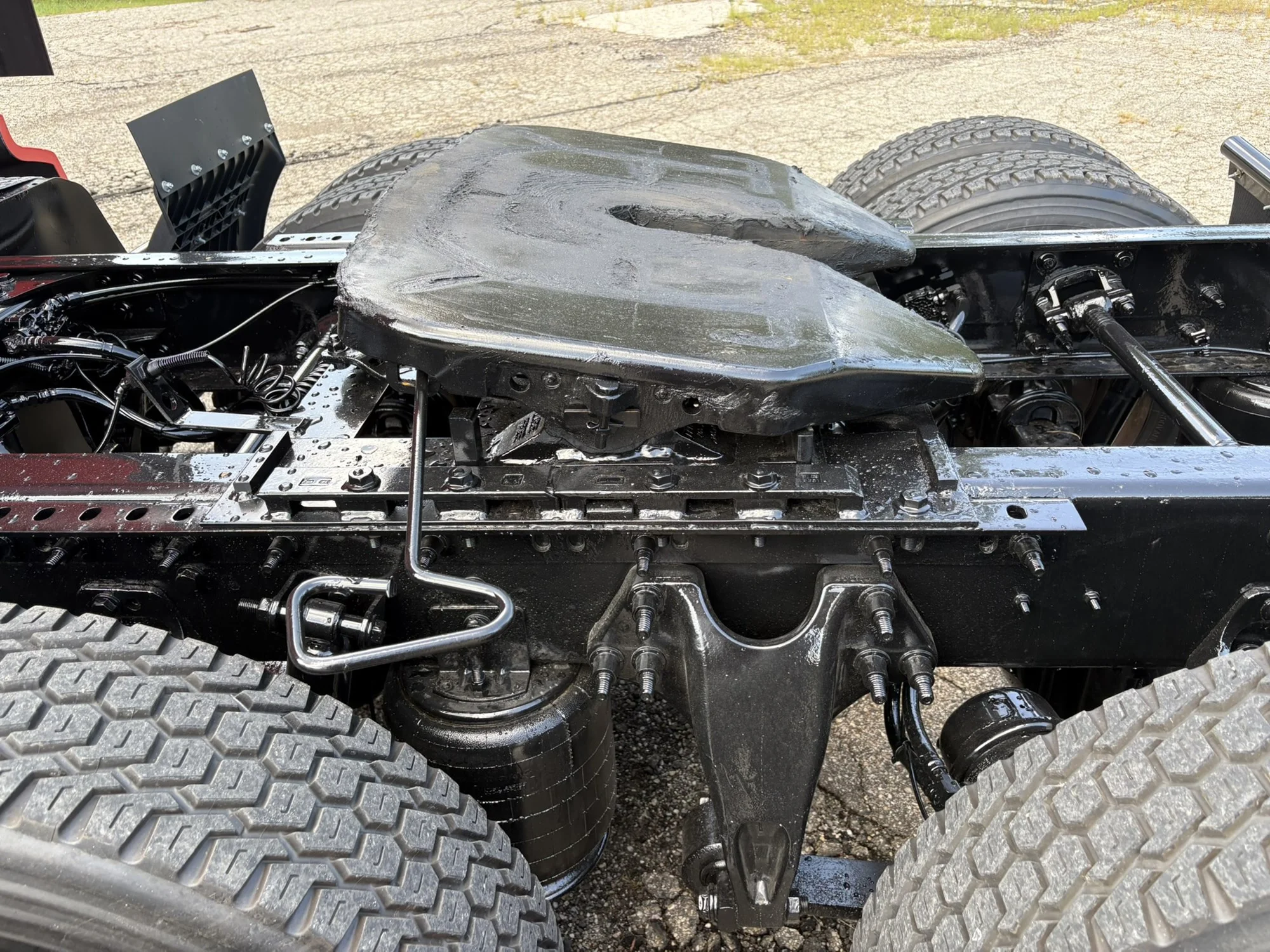 2022 International LT in MI — photo 12