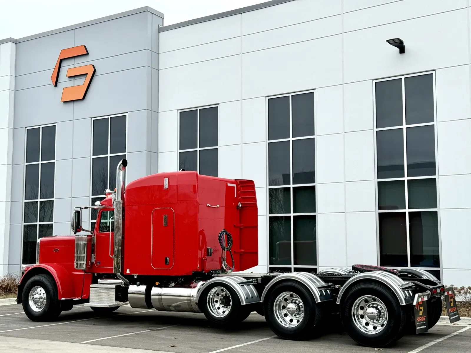 2024 Peterbilt 389 - image 6