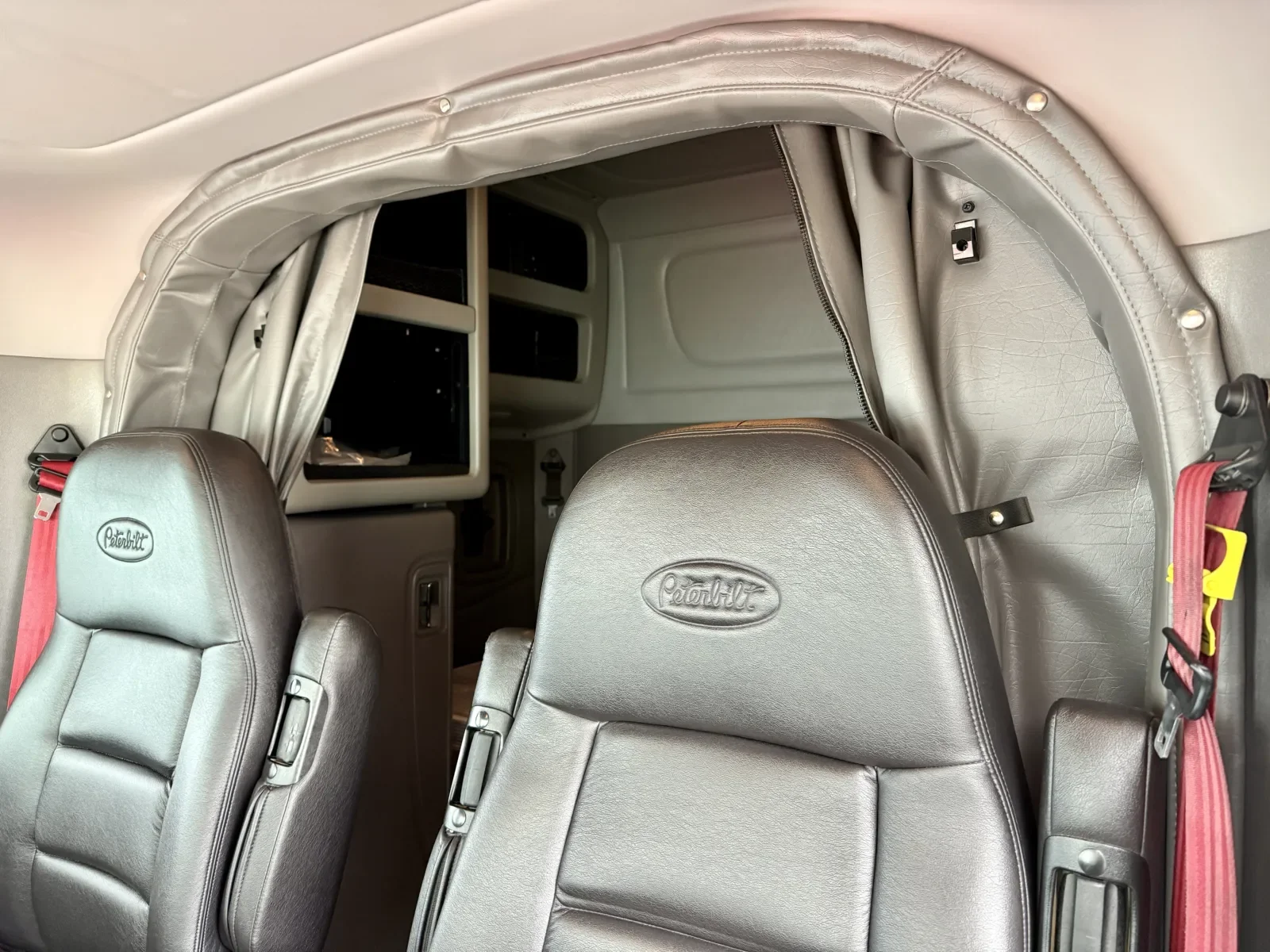 2024 Peterbilt 389 - image 20