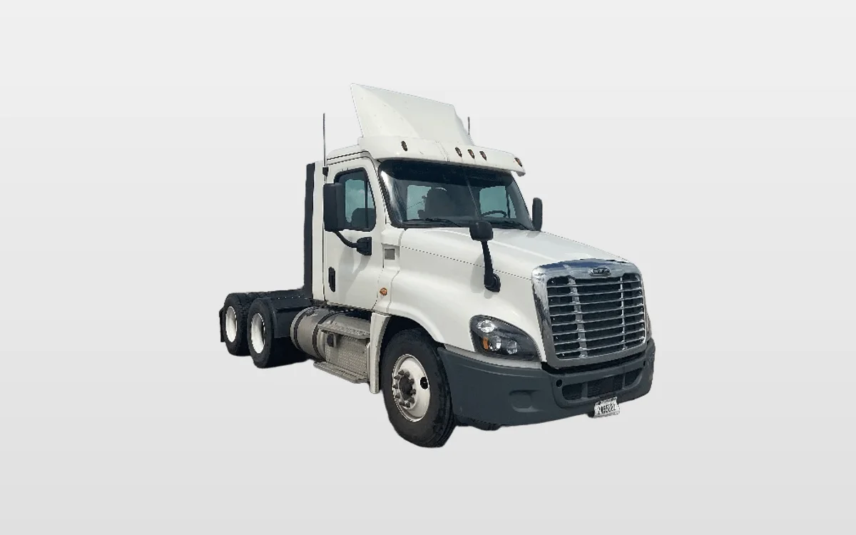 2018 Freightliner - image 1