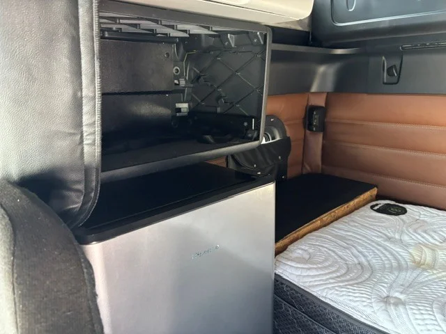 2022 Freightliner Cascadia in Indianapolis, IN — photo 6